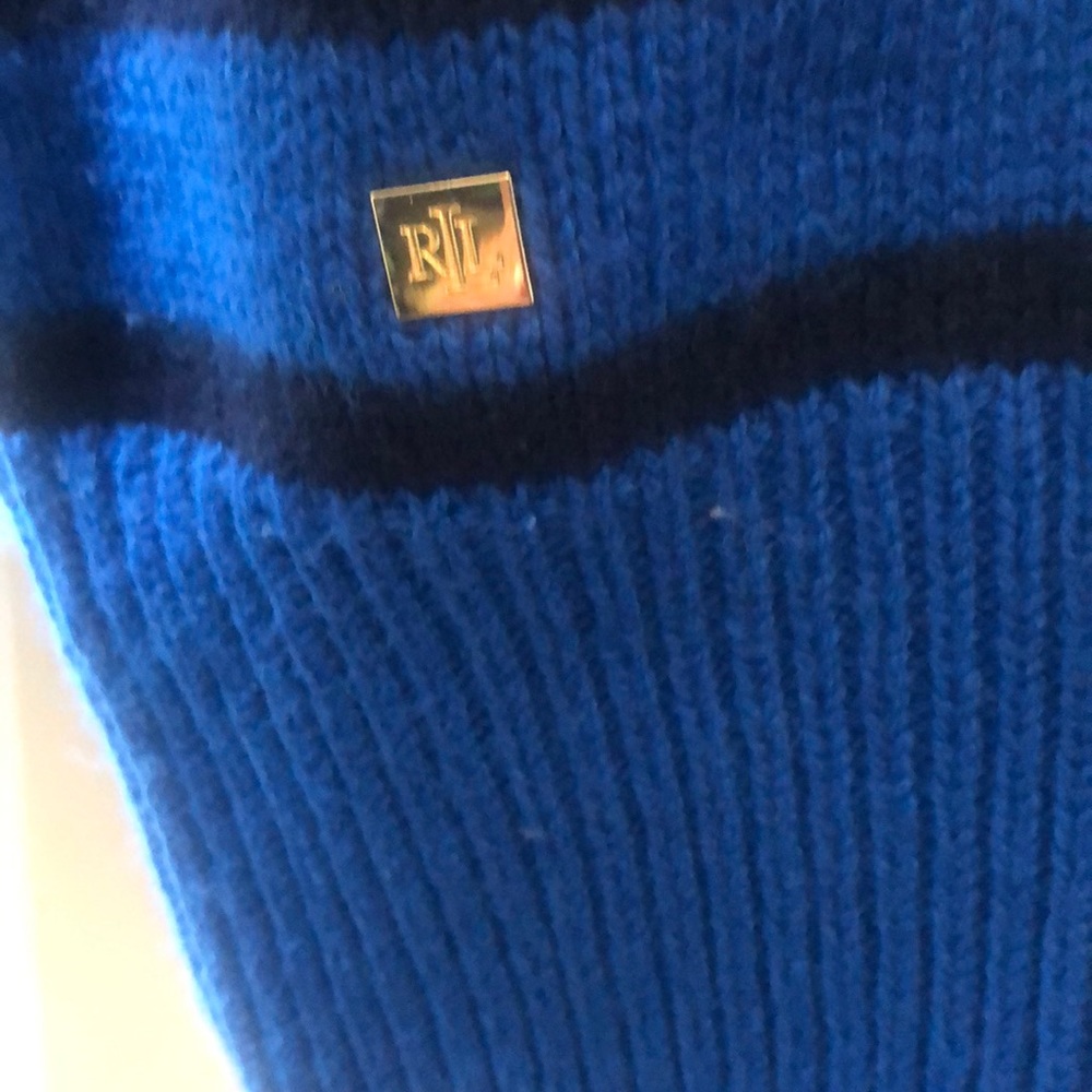 Sweater - Picture 2 of 2